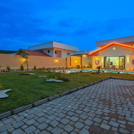 Willa Ader Doga Villalari 8 *